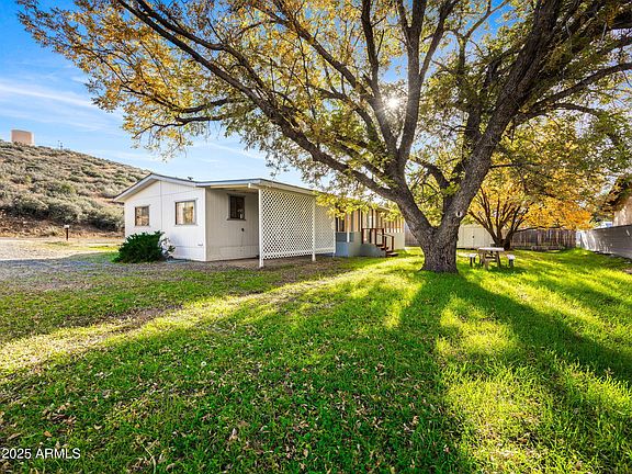 4th image of 18278 S Henley Avenue
