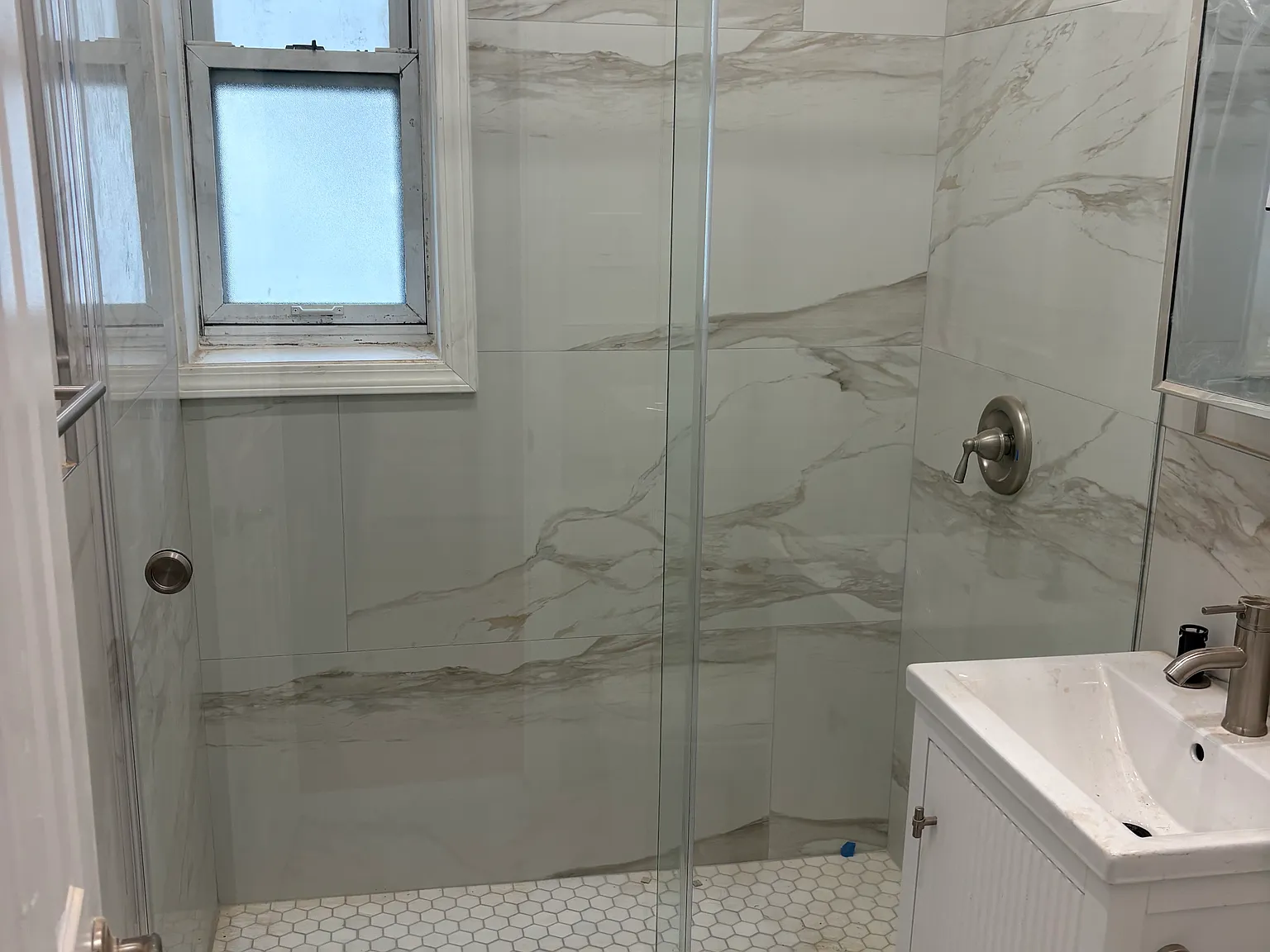 2 bed, 800 sqft, $2,600 — Photo 3