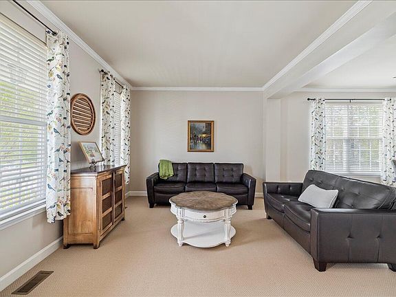 5th image of 416 Magnolia Meadow Way