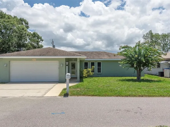 10319 113th St, Seminole, FL 33778