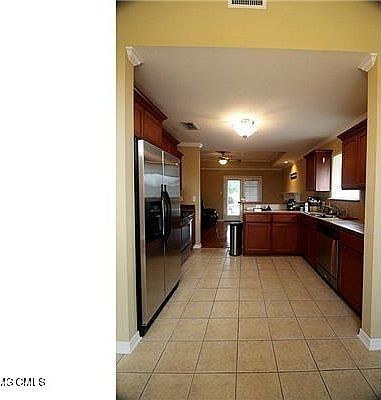 4th image of 309 Twin Lakes Blvd