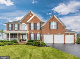 1808 Castle Green Cir, Mount Airy, MD 21771