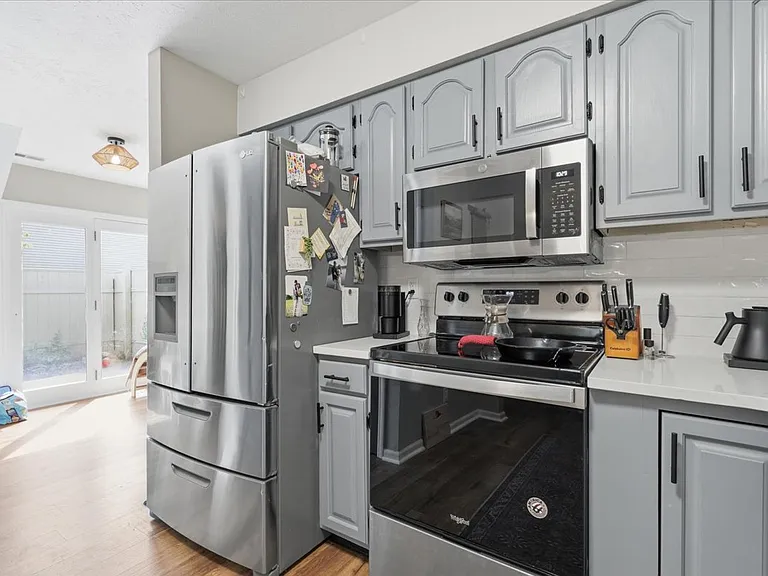 8611 Old Carriage Ct — Photo 15