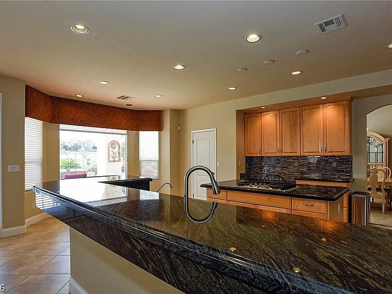 1817 Corta Bella Dr — Photo 11