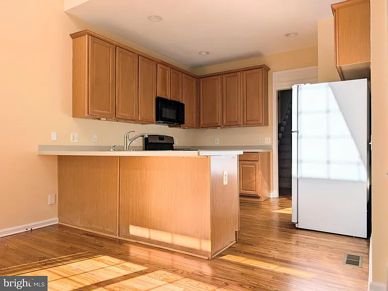 8 Trewbridge Ct — Photo 8