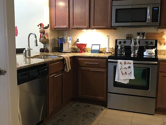 2nd image of 1400 Lara Cir Unit 106