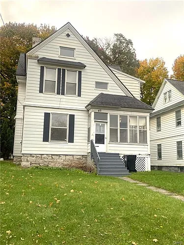 412 Douglas St Photo 1