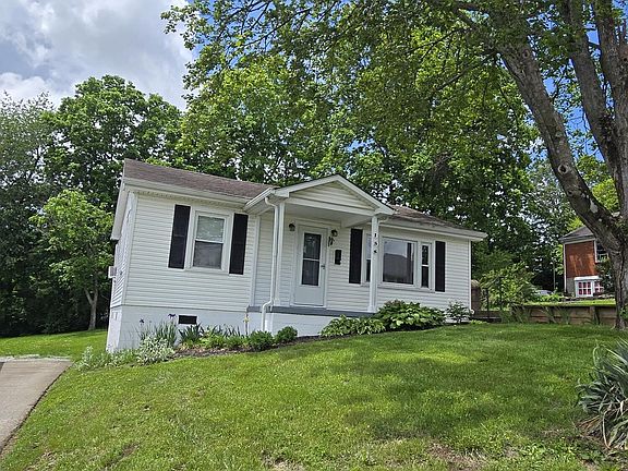 3rd image of 158 Rolling Acres Dr