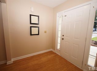 9508 Erinsbrook Dr, Raleigh, NC 27617