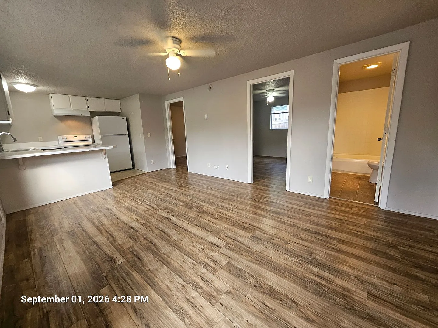 Golden Pines Apartments — Photo 3
