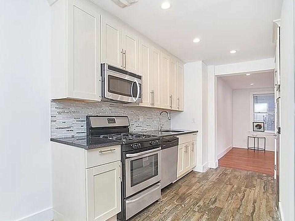 1st image of 4300 Broadway APT 3H