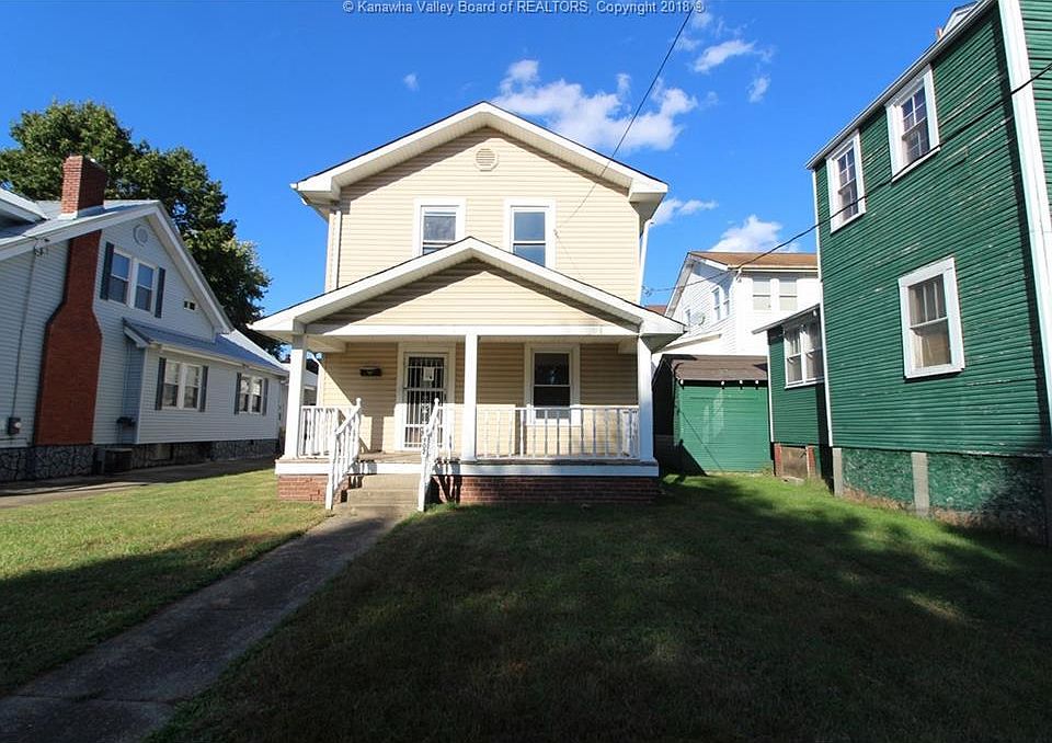 1st image of 902 W 2nd St