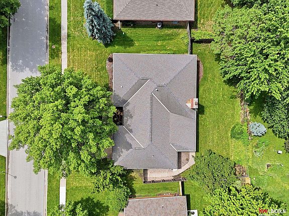 3rd image of 511 Lakewood Dr
