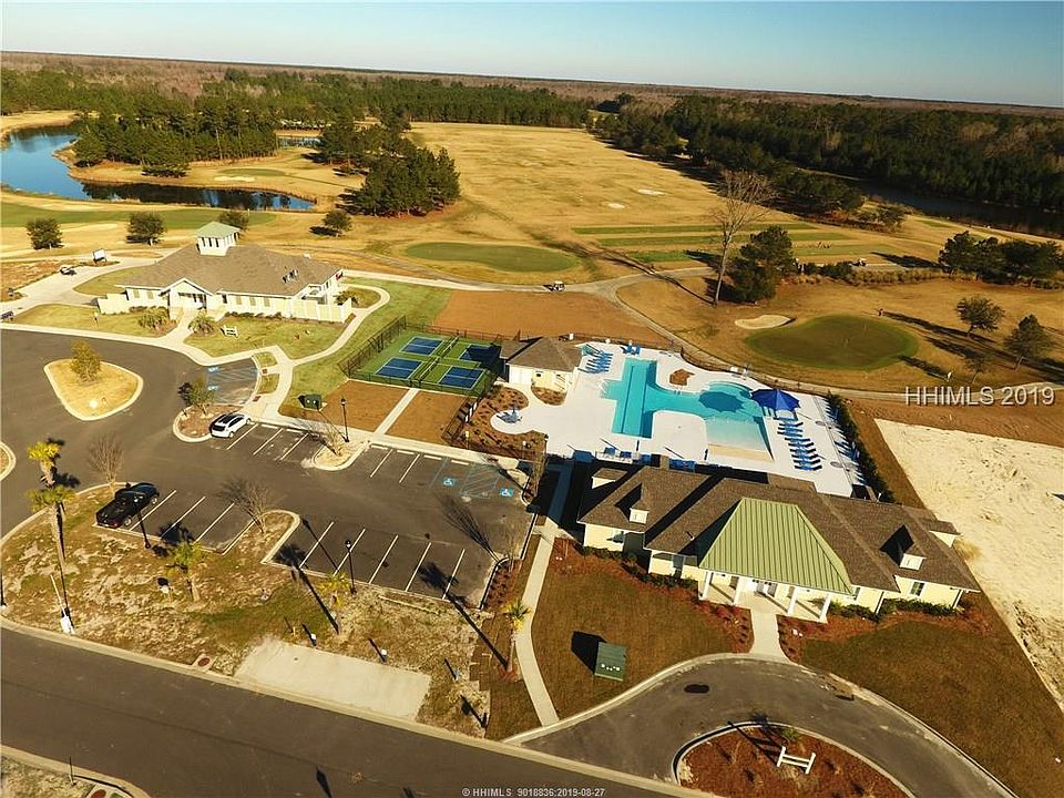 2nd image of 556 River Oak Way