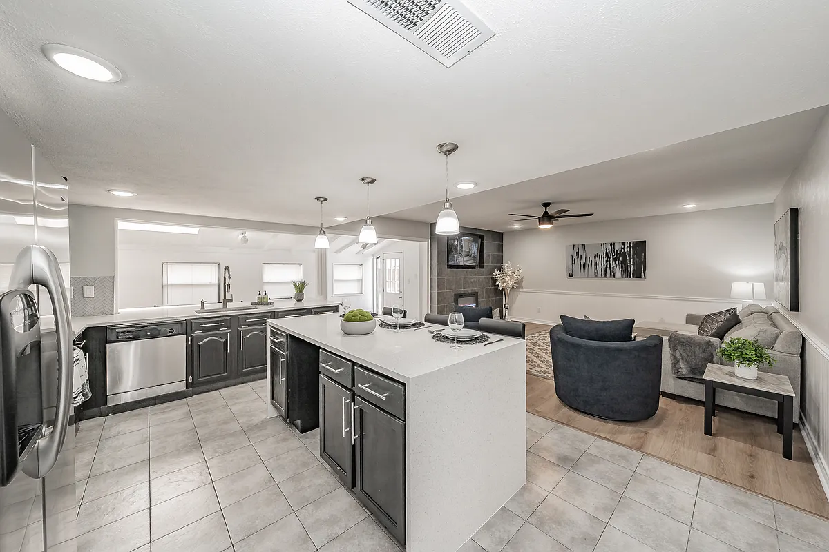 Building Photo - 4624 Ringgold Ln