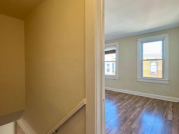 5th image of 3413 Leverton Ave