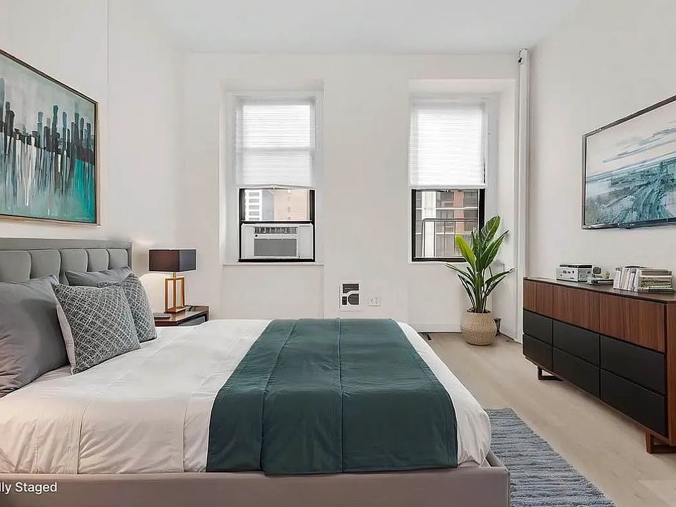 2nd image of 928 2nd Ave APT 7