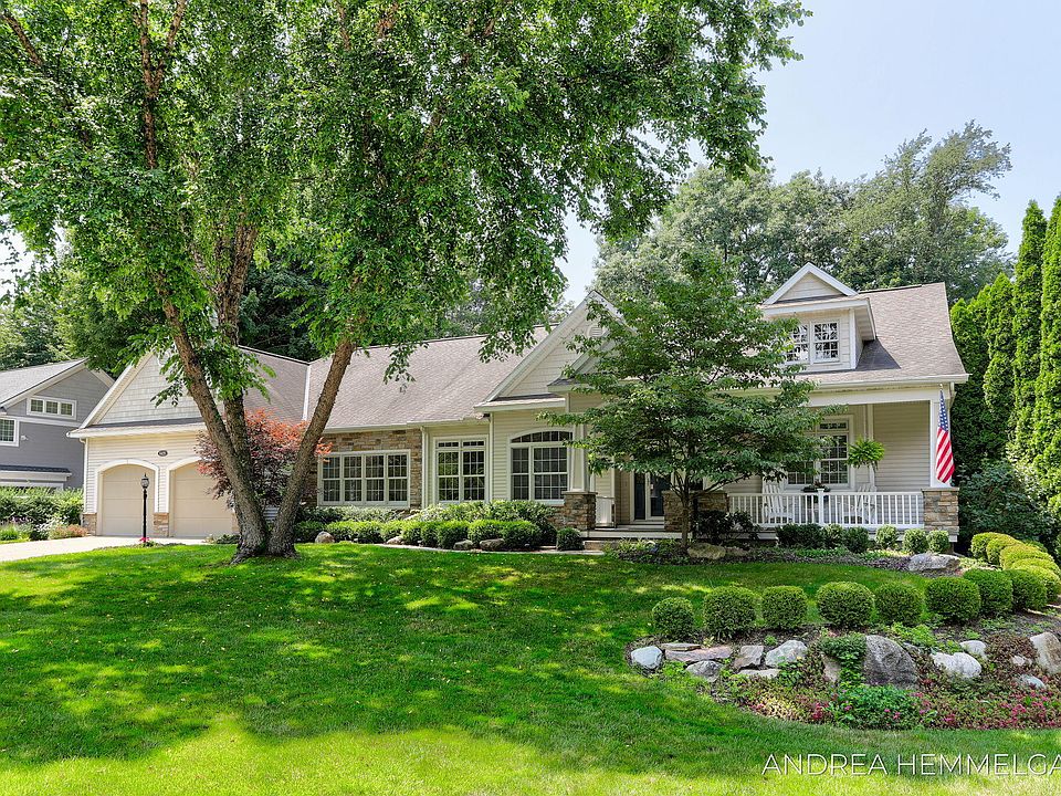 1st image of 6429 Hidden Hollow Ln