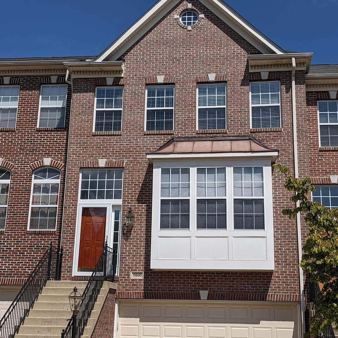 3 bed, 3.5 bath, 1848 sqft, $3,595 — Photo 2