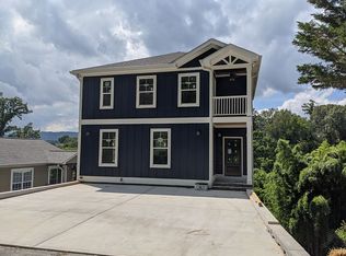 303 Thompson St, Chattanooga, TN 37405