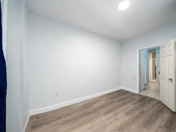 8222 Kennedy Boulevard image 7 of 8