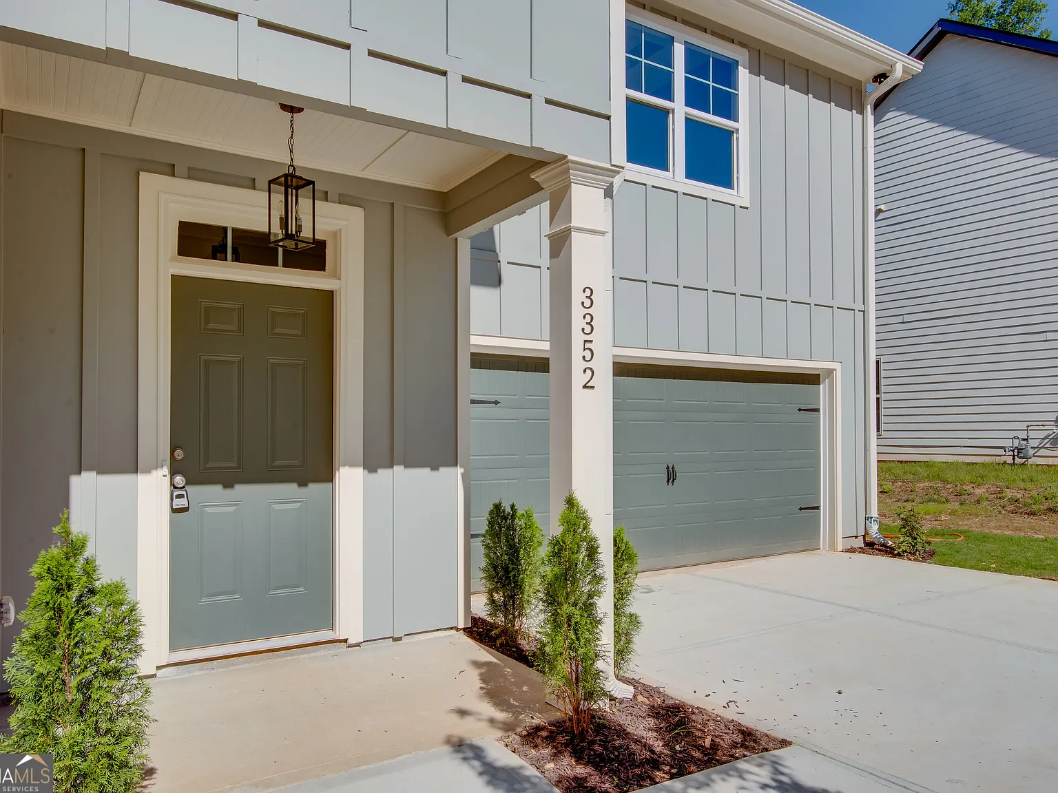 3 bed, 2.5 bath, 1685 sqft, $2,600 — Photo 4