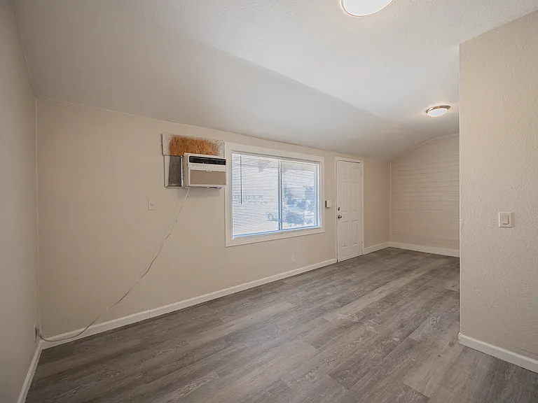 864 E Chandler Blvd, Chandler Az — Photo 5