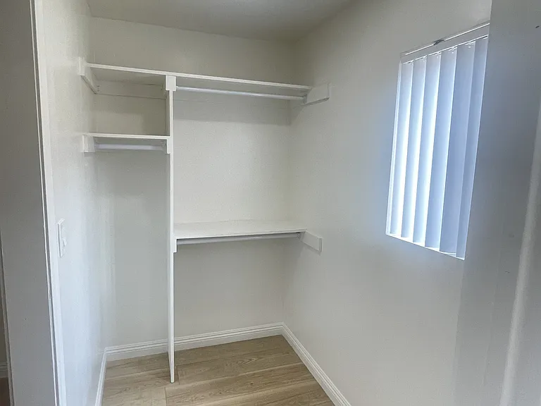 Dalewood Downs Apartments — Photo 15