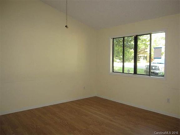 5th image of 3909 Branding Iron Dr