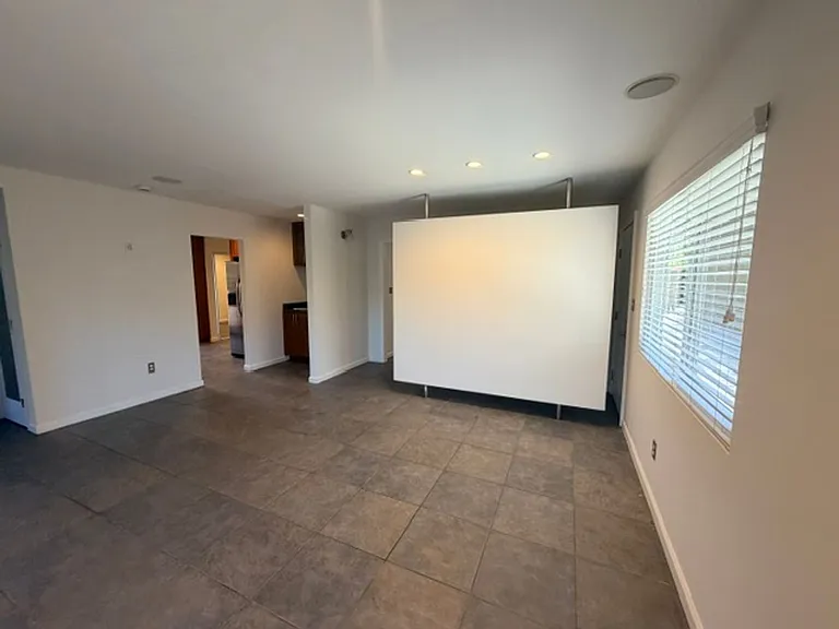 3785 Pershing Ave — Photo 10