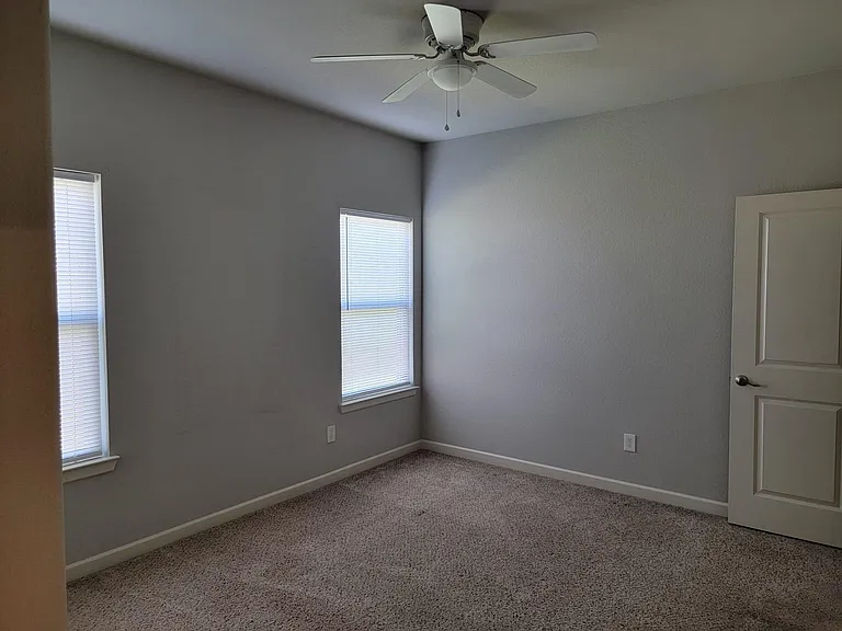 117 Bridle Dr — Photo 11