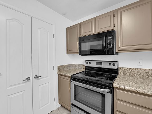 5th image of 5055 W Hacienda Ave Unit 2039