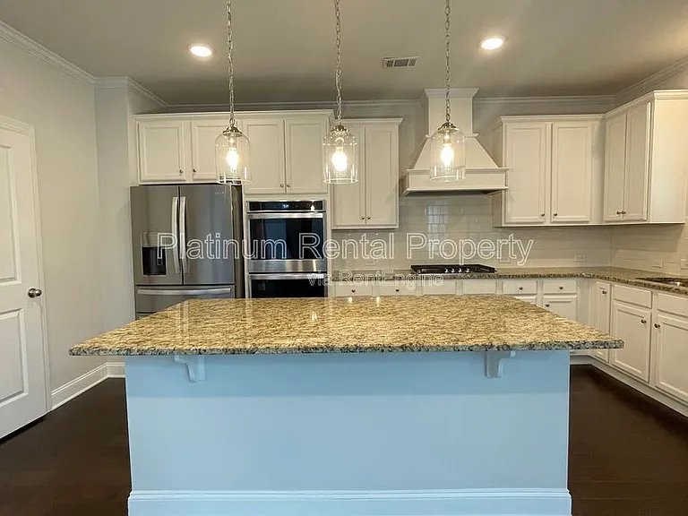 1825 Dahlia Dr — Photo 35