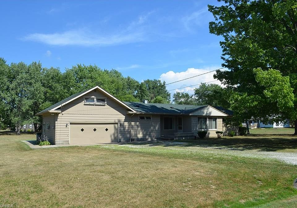 1st image of 10721 Crestwood Dr