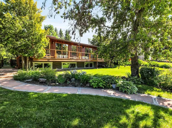 85 River Dr, Devon, AB T9G 1C7