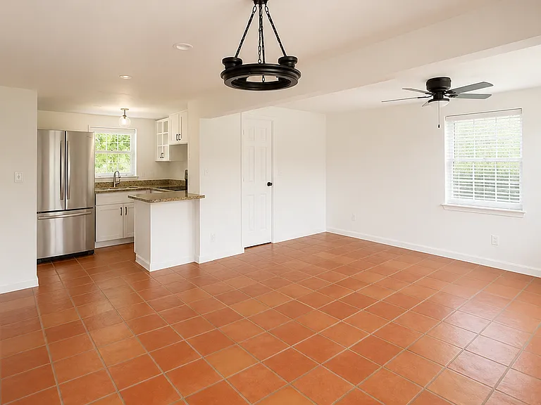 410 S Ocean Breeze #4 — Photo 4