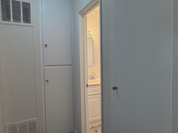 4th image of 7719 Hampton Ave APT 6