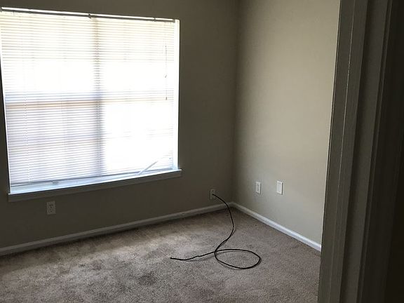 4th image of 111 Danya Ct