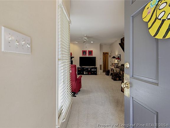 5th image of 713 Marketview Ct