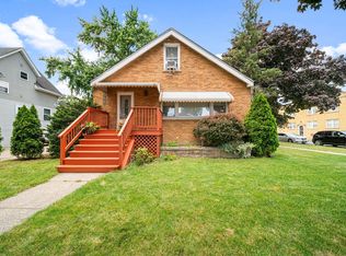 3200 Highland Ave, Berwyn, IL 60402