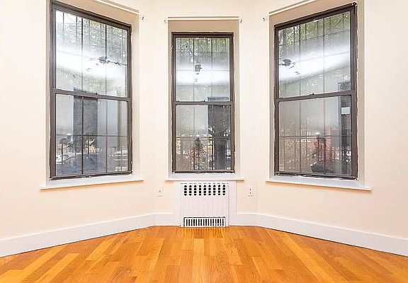 2nd image of 1058 Bergen St #3RBB