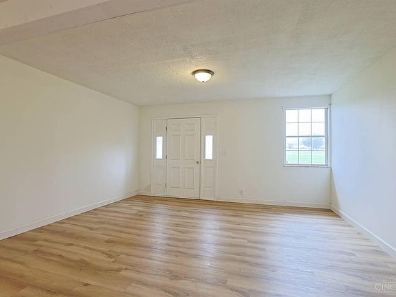 3rd image of 76 Stivers Rd