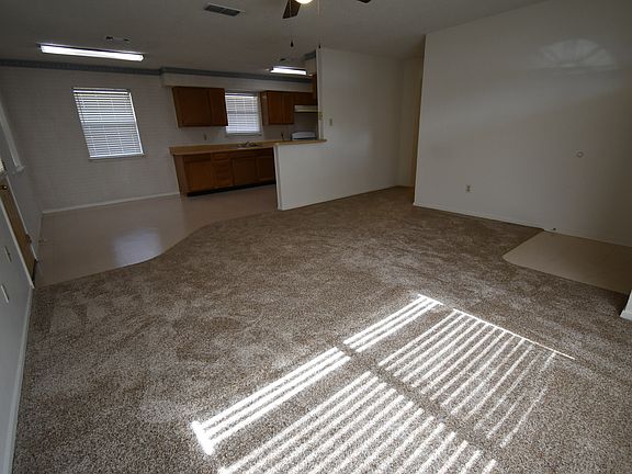 3rd image of 313 Brockett St