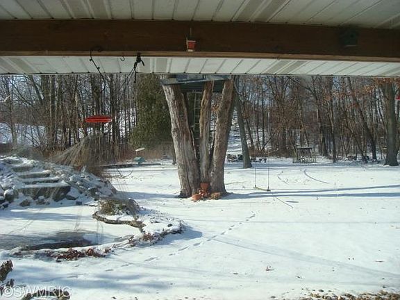 3rd image of 7500 Thornton Dr