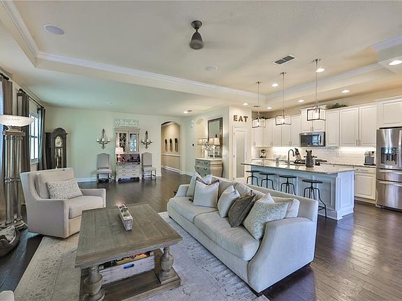 5th image of 6838 Park Strand Dr
