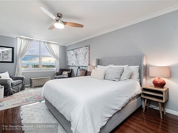 5th image of 1625 SE 10th Ave APT 907