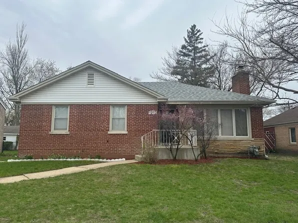 7520 N Kildare Ave, Skokie, IL 60076