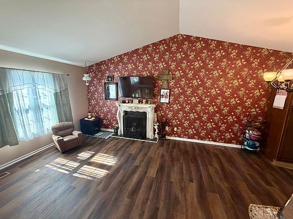 5th image of 7114 Copper Creek Dr