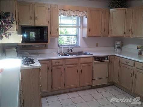 2nd image of 2271 NE 136th Ln