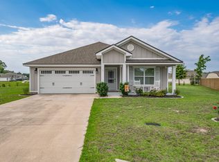 7 Sugar Maple Ln, Crawfordville, FL 32327